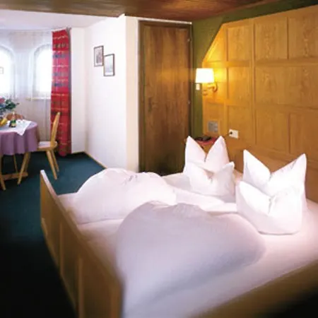 Tirolerhof Hotel 3*