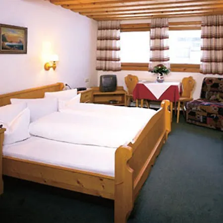 Tirolerhof Hotel 3*